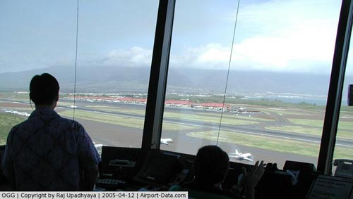Kahului Airport picture