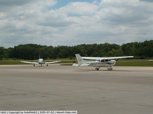 Huntington Municipal Airport picture