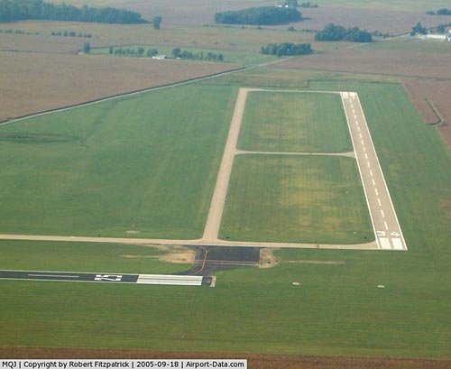 Mount Comfort Airport picture