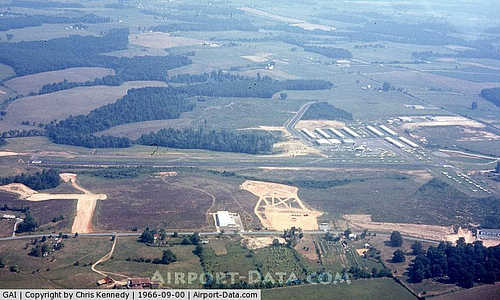 Montgomery County Airpark Airport picture
