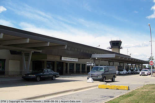 Coleman A. Young Municipal Airport picture