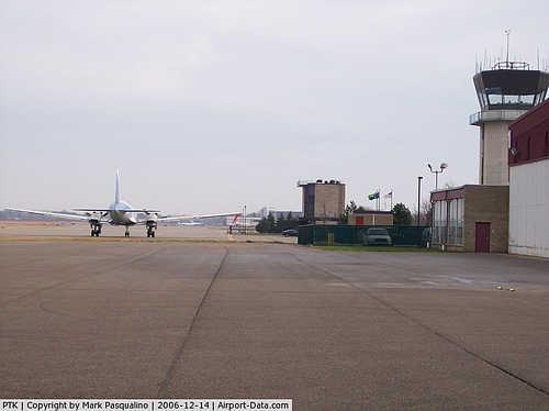 Oakland County International Airport picture