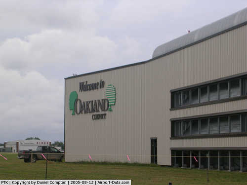 Oakland County International Airport picture