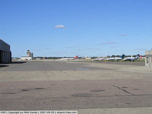 Minneapolis - st Paul Intl / Wold-chamberlain Airport picture