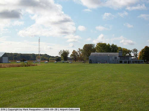 Stanton Airfield Airport picture
