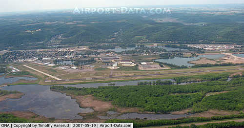 Winona Muni - Max Conrad Fld Airport picture