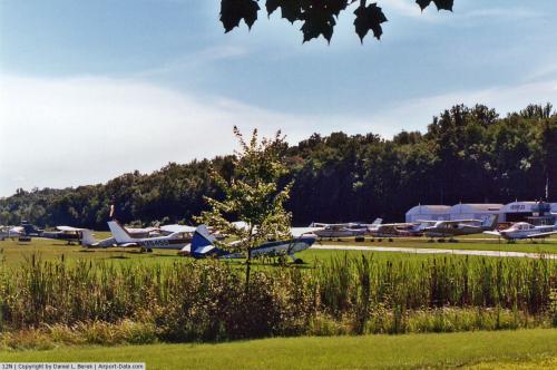Aeroflex-andover Airport picture