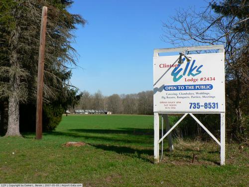 Clinton Elks Lodge Balloonport Airport picture