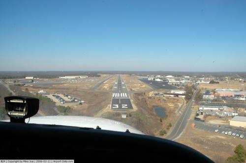 Monmouth Executive Airport picture