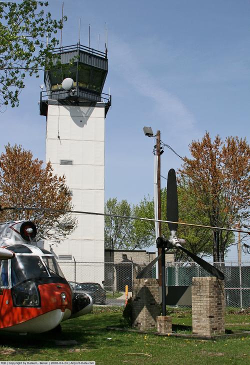 Teterboro Airport picture