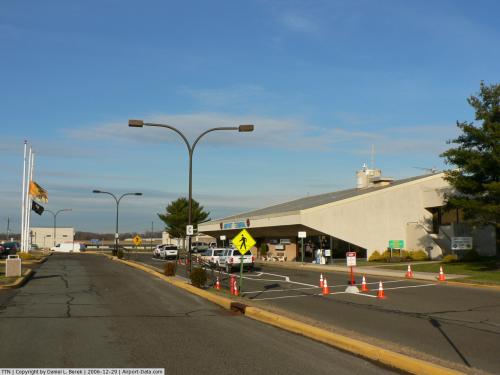 Trenton Mercer Airport picture