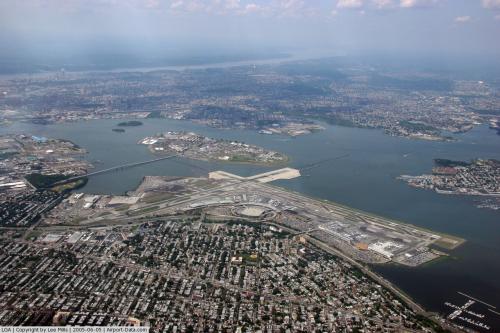 La Guardia Airport picture
