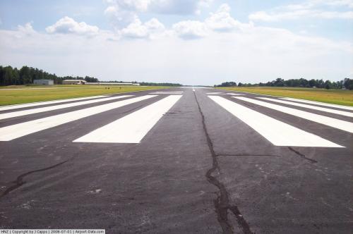 Henderson-oxford Airport picture