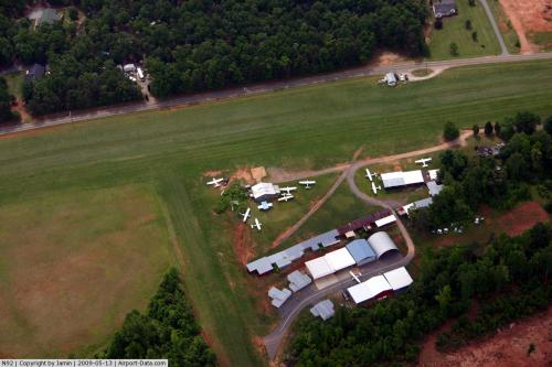 Laneys Airport picture
