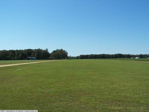 Tailwinds Airport picture