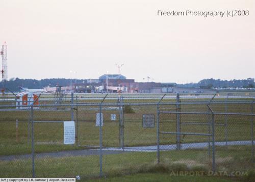 Wilmington Intl Airport picture