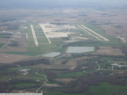 Airborne Airpark Airport picture