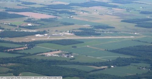 Defiance Memorial Airport picture