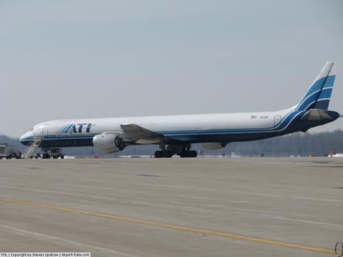Toledo Express Airport picture