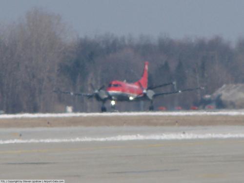 Toledo Express Airport picture