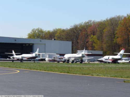 Toledo Express Airport picture