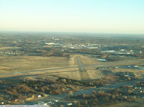 Ada Muni Airport picture
