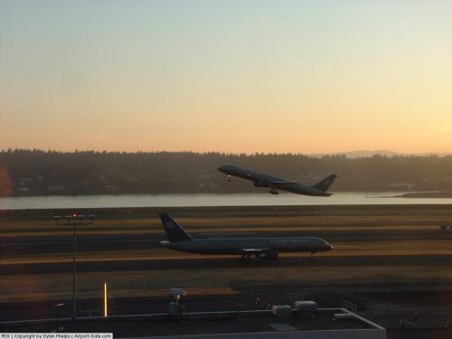 Portland Intl Airport picture