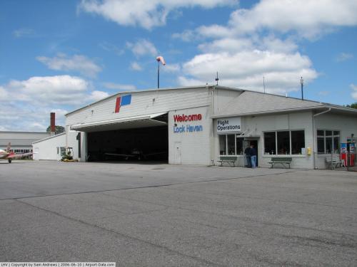 William T. Piper Memorial Airport picture