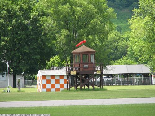 William T. Piper Memorial Airport picture