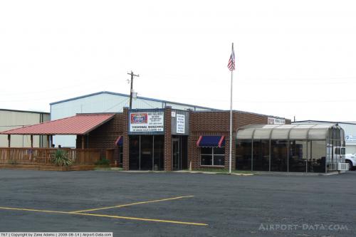 Hicks Airfield Airport picture