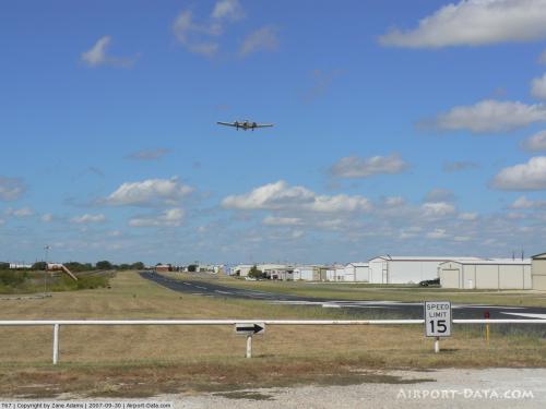 Hicks Airfield Airport picture
