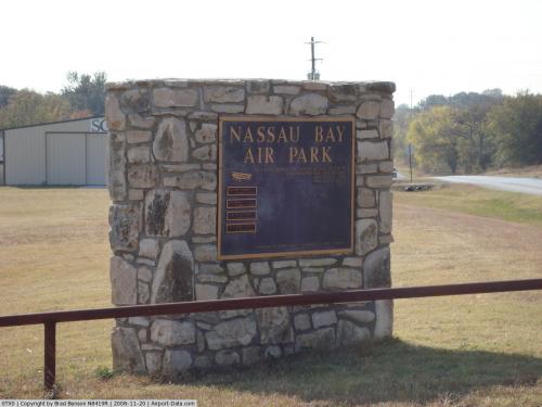 Nassau Bay Airport picture