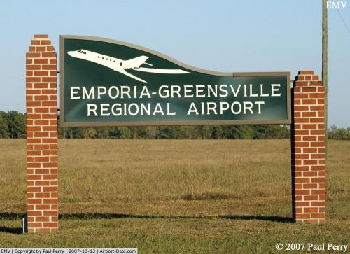 Emporia-greensville Rgnl Airport picture