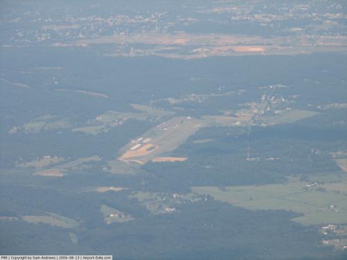 Front Royal-warren County Airport picture