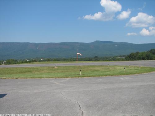 Luray Caverns Airport picture