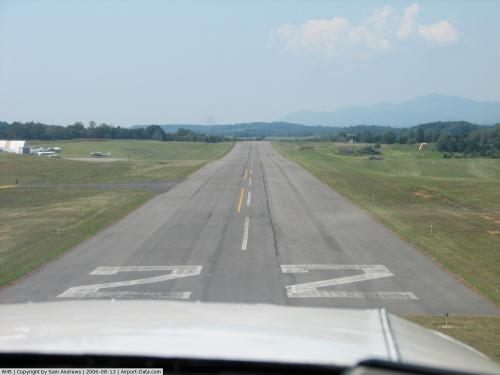 Luray Caverns Airport picture