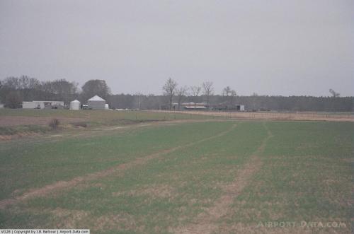 Mann Airport picture