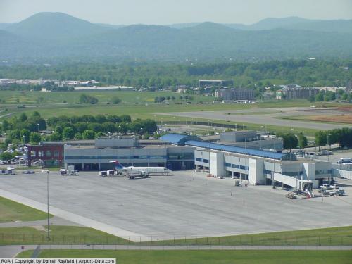 Roanoke Rgnl/woodrum Field Airport picture