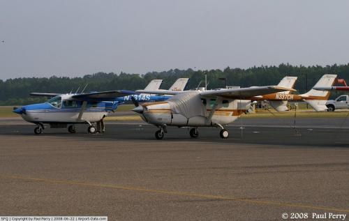 Suffolk Executive Airport picture