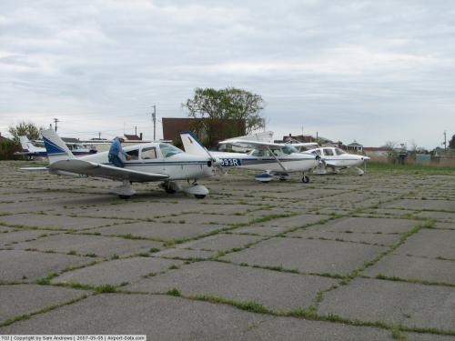 Tangier Island Airport picture