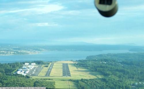 Tacoma Narrows Airport picture