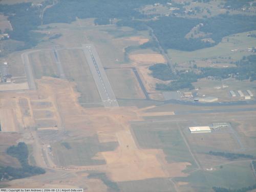 Eastern Wv Rgnl/shepherd Fld Airport picture