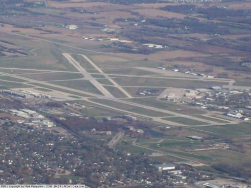 Dane County Rgnl-truax Field Airport picture