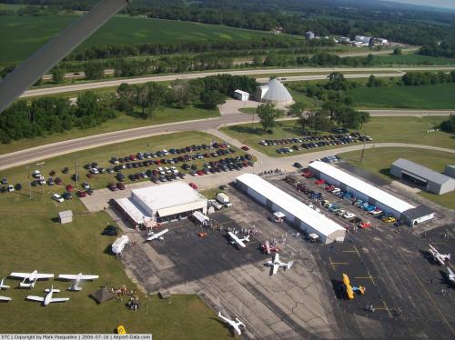 East Troy Muni Airport picture