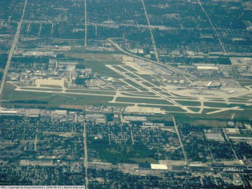 General Mitchell Intl Airport picture