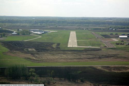 L O Simenstad Muni Airport picture