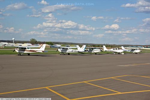L O Simenstad Muni Airport picture