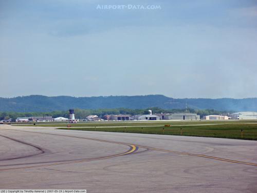 La Crosse Muni Airport picture