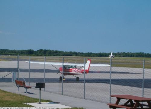 Manitowoc County Airport picture