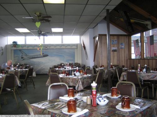 Southern Wisconsin Rgnl Airport picture